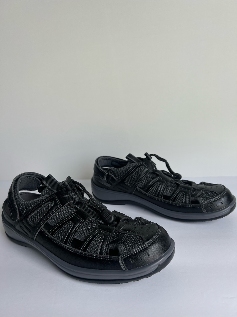 Orthofeet Verona Women’s 9 Medium Orthopedic Comfort Sandals Black Adjustable